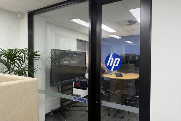 Experience our HP Poly Small Room Setup